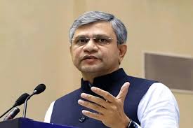 मुंबई-अहमदाबाद बुलेट ट्रेन का पहला खंड 2027 में शुरू हो जाएगा : रेल मंत्री वैष्णव मुंबई-अहमदाबाद बुलेट ट्रेन का पहला खंड 2027 में शुरू हो जाएगा : रेल मंत्री वैष्णव