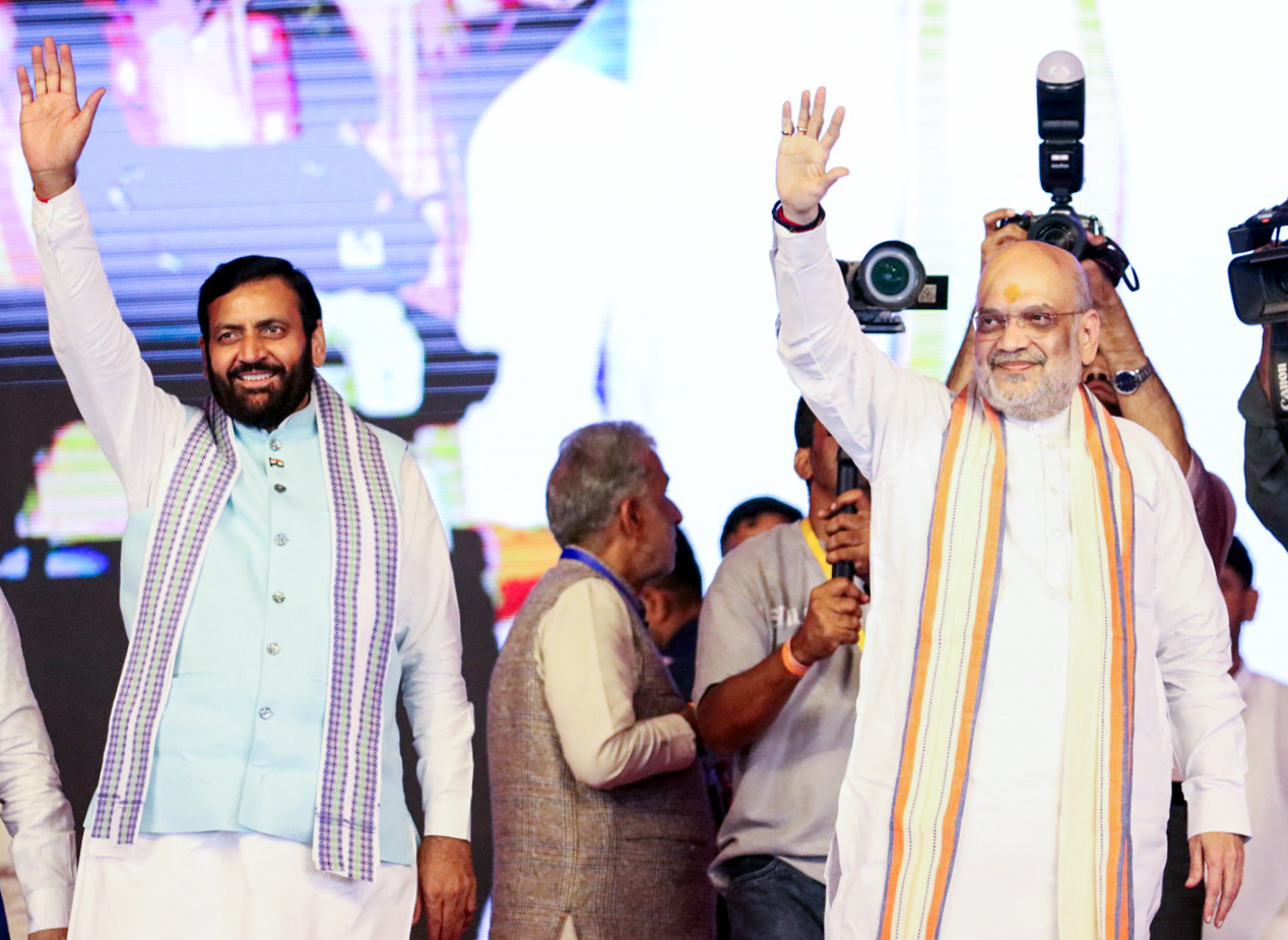 अमित शाह ने रोहतक में 350 करोड़ की साबर डेयरी प्लांट का उद्घाटन किया,बोले- डेयरी क्षेत्र में 11 साल में 70% की बढ़ोतरी अमित शाह ने रोहतक में 350 करोड़ की साबर डेयरी प्लांट का उद्घाटन किया,बोले- डेयरी क्षेत्र में 11 साल में 70% की बढ़ोतरी