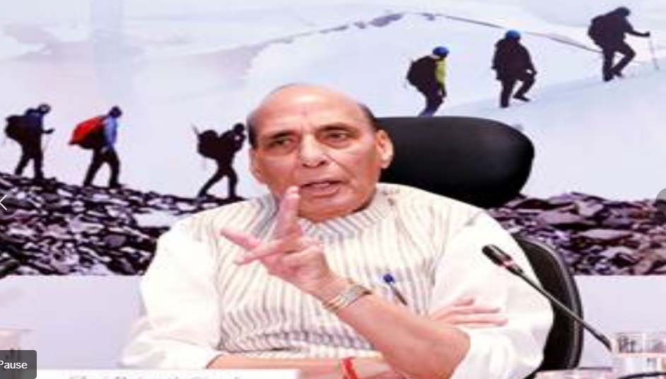 लद्दाख में भारतीय पर्वतारोहियों ने रचा इतिहास, 23 दिन में 20 चोटियां फतह, रक्षा मंत्री राजनाथ सिंह ने दी बधाई लद्दाख में भारतीय पर्वतारोहियों ने रचा इतिहास, 23 दिन में 20 चोटियां फतह, रक्षा मंत्री राजनाथ सिंह ने दी बधाई