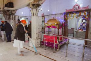 नड्डा ने दिल्ली के रविदास मंदिर में भाजपा के स्वच्छ तीर्थ अभियान में हिस्सा लिया