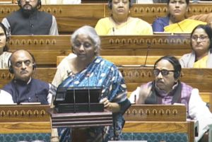  2014 के बाद 7 आईआईटी, 15 एम्स, 390 विश्वविद्यालय स्थापित किए गए : वित्त मंत्री