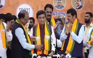 महाराष्ट्र के पूर्व मुख्यमंत्री अशोक चव्हाण बीजेपी में शामिल महाराष्ट्र के पूर्व मुख्यमंत्री अशोक चव्हाण बीजेपी में शामिल