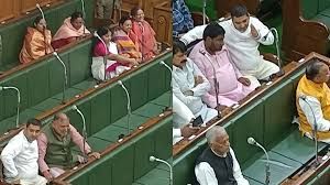    बिहार में तीन विपक्षी विधायकों ने महागठबंधन छोड़ा