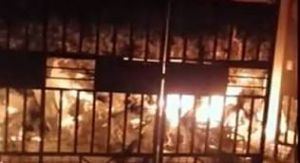 आग लगने से दो बच्चियों समेत चार की मौत आग लगने से दो बच्चियों समेत चार की मौत