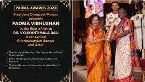 राष्ट्रपति ने 2 पद्म विभूषण, 9 पद्म भूषण और 56 पद्मश्री पुरस्कार प्रदान किए राष्ट्रपति ने 2 पद्म विभूषण, 9 पद्म भूषण और 56 पद्मश्री पुरस्कार प्रदान किए