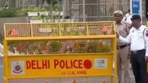 निर्धारित मानकों के अनुरूप नंबर प्लेट नहीं होने पर 16,800 से अधिक मामले दर्ज