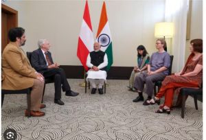  मोदी ने ऑस्ट्रिया में भारतविदों से मुलाकात की; भारतीय इतिहास, दर्शन, कला एवं संस्कृति पर चर्चा की
