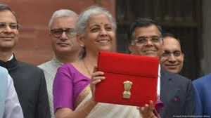 बजट में मध्यम वर्ग को कर राहत; रोजगार सृजन, छोटे उद्योगों को प्रोत्साहन पर जोर बजट में मध्यम वर्ग को कर राहत; रोजगार सृजन, छोटे उद्योगों को प्रोत्साहन पर जोर