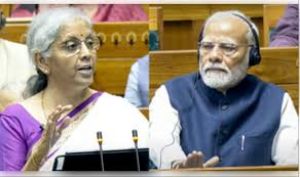  सीतारमण ने सातवीं बार बजट पेश किया, प्रधानमंत्री ने पास आकर दी बधाई