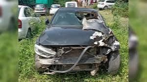 बीएमडब्ल्यू कार ने स्कूटर को मारी टक्कर, दो महिलाओं की मौत