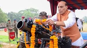 शस्त्र पूजा स्पष्ट संकेत है कि जरूरत पड़ने पर पूरी ताकत से हथियारों का इस्तेमाल किया जाएगा: राजनाथ शस्त्र पूजा स्पष्ट संकेत है कि जरूरत पड़ने पर पूरी ताकत से हथियारों का इस्तेमाल किया जाएगा: राजनाथ