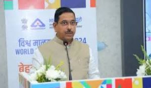 प्रल्हाद जोशी ने झूठे दावों के लिए एयर प्यूरीफायर कंपनियों की आलोचना की