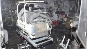 मेडिकल कालेज में आग: मृतक शिशुओं के परिवारों को पांच-पांच लाख रुपए की आर्थिक सहायता