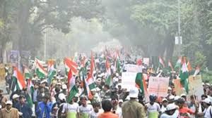 मीराबाई, दहिया, योगेश्वर संविधान दिवस पदयात्रा के लिए 10,000 स्वयंसेवकों के साथ शामिल हुए