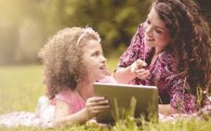 छोटी संतान ही माता-पिता की अधिक चहेती होती हैं: अध्ययन