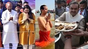 पूर्व राष्ट्रपति रामनाथ कोविंद ने संगम में लगाई डुबकी