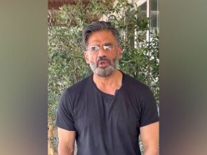  सनातन बोर्ड की स्थापना के लिए महाकुंभ में धर्म संसद शुरू, अभिनेता सुनील शेट्टी ने धर्म संसद में शामिल होने की अपील की