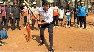 ब्रिटेन के पूर्व प्रधानमंत्री ऋषि सुनक मुंबई आए, क्रिकेट खेला ब्रिटेन के पूर्व प्रधानमंत्री ऋषि सुनक मुंबई आए, क्रिकेट खेला