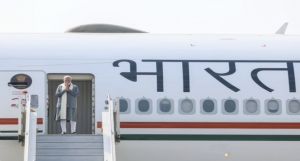 पीएम मोदी फ्रांस और अमेरिकी दौरे के लिए रवाना, मैक्रों और ट्रंप से करेंगे मुलाकात पीएम मोदी फ्रांस और अमेरिकी दौरे के लिए रवाना, मैक्रों और ट्रंप से करेंगे मुलाकात