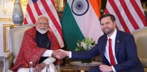 पीएम मोदी ने पेरिस में अमेरिकी उपराष्ट्रपति जेडी वेंस से की मुलाकात पीएम मोदी ने पेरिस में अमेरिकी उपराष्ट्रपति जेडी वेंस से की मुलाकात