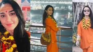 अभिनेत्री प्रीति जिंटा ने संगम में लगाई डुबकी