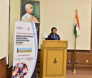 भारत में महिला बेरोजगारी दर बीते 6 वर्षों में गिरकर 3.2 प्रतिशत हुई: केंद्र भारत में महिला बेरोजगारी दर बीते 6 वर्षों में गिरकर 3.2 प्रतिशत हुई: केंद्र