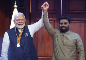 पीएम मोदी को मिला श्रीलंका का सर्वोच्च सम्मान ‘मित्र विभूषण’, भारत-श्रीलंका रिश्तों में नई ऊंचाई पीएम मोदी को मिला श्रीलंका का सर्वोच्च सम्मान ‘मित्र विभूषण’, भारत-श्रीलंका रिश्तों में नई ऊंचाई