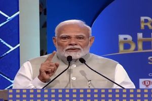 वक्फ संशोधन विधेयक 2025 पारित होना सामाजिक न्याय की दिशा में महत्वपूर्ण कदम, सबके हक रहेंगे महफूज : पीएम मोदी वक्फ संशोधन विधेयक 2025 पारित होना सामाजिक न्याय की दिशा में महत्वपूर्ण कदम, सबके हक रहेंगे महफूज : पीएम मोदी