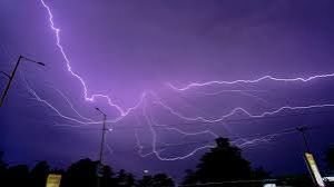 उप्र के कई हिस्सों में वर्षाजनित घटनाओं में 22 लोगों की मौत उप्र के कई हिस्सों में वर्षाजनित घटनाओं में 22 लोगों की मौत