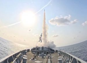 भारतीय नौसेना ने अरब सागर में जंगी जहाज से किया मिसाइल रक्षा प्रणाली का परीक्षण भारतीय नौसेना ने अरब सागर में जंगी जहाज से किया मिसाइल रक्षा प्रणाली का परीक्षण