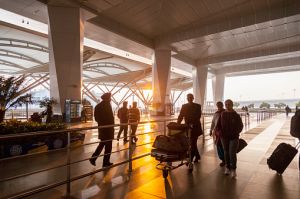 दिल्ली एयरपोर्ट ने यात्रियों के लिए जारी की एडवाइजरी