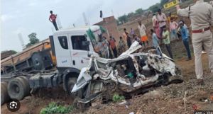 झाबुआ में दर्दनाक हादसा नौ लोगों की मौत; दो घायल, मृतकों के वारिसों को दो-दो लाख की सहायता झाबुआ में दर्दनाक हादसा नौ लोगों की मौत; दो घायल, मृतकों के वारिसों को दो-दो लाख की सहायता