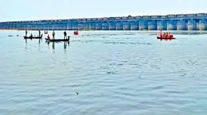  नदी में डूबे छह किशोरों के शव बरामद किये गए