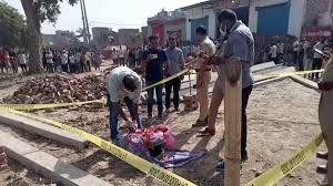 सूटकेस से मिला महिला का शव