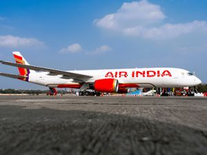  इजराइल का ईरान पर हमला: एअर इंडिया की लंबी दूरी की 16 उड़ानों का मार्ग परिवर्तित