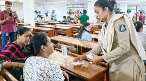 अहमदाबाद विमान हादसा : एलआईसी और बजाज आलियांज ने पीड़ित परिवारों के लिए शुरू की विशेष सेवा