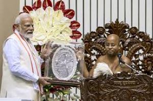 संतों के अमर विचारों के कारण भारत सबसे प्राचीन जीवंत सभ्यता है: प्रधानमंत्री मोदी संतों के अमर विचारों के कारण भारत सबसे प्राचीन जीवंत सभ्यता है: प्रधानमंत्री मोदी