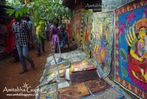  बंगाल के पट्टचित्र कलाकार परंपरा को जीवित रखने के लिए कठिनाइयों से जूझ रहे