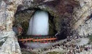 अमरनाथ यात्रा के लिए 6,000 से अधिक तीर्थयात्रियों का नया जत्था रवाना अमरनाथ यात्रा के लिए 6,000 से अधिक तीर्थयात्रियों का नया जत्था रवाना