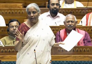 देश में बेरोजगारी दर घटकर 3.2 फीसदी हुई, महंगाई दर भी रिकॉर्ड निचले स्तर पर : निर्मला सीतारमण देश में बेरोजगारी दर घटकर 3.2 फीसदी हुई, महंगाई दर भी रिकॉर्ड निचले स्तर पर : निर्मला सीतारमण