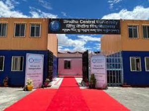 विश्व के सबसे ऊंचे विश्वविद्यालय के प्रथम दीक्षांत समारोह में 14 छात्रों को डिग्री प्रदान की गई विश्व के सबसे ऊंचे विश्वविद्यालय के प्रथम दीक्षांत समारोह में 14 छात्रों को डिग्री प्रदान की गई