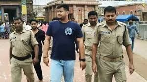 पुरी के जगन्नाथ मंदिर में गुप्त कैमरे के साथ पहुंचा व्यक्ति हिरासत में लिया गया