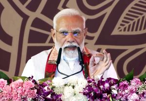 वाराणसी को 2200 करोड़ की सौगात, पीएम मोदी ने कई परियोजनाओं का शिलान्यास और उद्घाटन किया