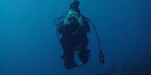 भारतीय गोताखोर समुद्र में 5,000 मीटर की गहराई तक गया भारतीय गोताखोर समुद्र में 5,000 मीटर की गहराई तक गया