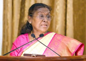 राष्ट्रपति ने वीरता और विशिष्ट सेवा पुरस्कारों की घोषणा की राष्ट्रपति ने वीरता और विशिष्ट सेवा पुरस्कारों की घोषणा की