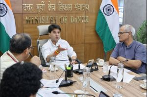 केंद्रीय संचार मंत्री ज्योतिरादित्य सिंधिया ने बाढ़ प्रभावित राज्यों में संपर्क सेवा के बारे में समीक्षा बैठक की केंद्रीय संचार मंत्री ज्योतिरादित्य सिंधिया ने बाढ़ प्रभावित राज्यों में संपर्क सेवा के बारे में समीक्षा बैठक की