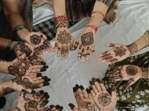 मेंहदी के लिए केवल महिलाओं की सेवाएं लें, शादी में फिजूलखर्ची बंद करें मेंहदी के लिए केवल महिलाओं की सेवाएं लें, शादी में फिजूलखर्ची बंद करें