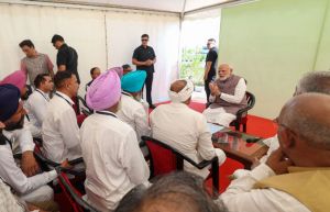 पंजाब बाढ़ राहत : पीएम मोदी ने की 1,600 करोड़ रुपए की आर्थिक मदद की घोषणा पंजाब बाढ़ राहत : पीएम मोदी ने की 1,600 करोड़ रुपए की आर्थिक मदद की घोषणा