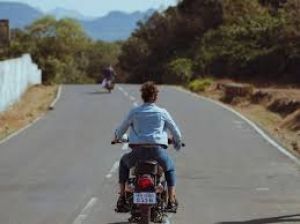  दिल्ली में एक राइडर ने भरा  61 हजार रु. का जुर्माना!  