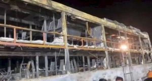 चलती बस में आग लगी, 20 यात्री जिंदा जले